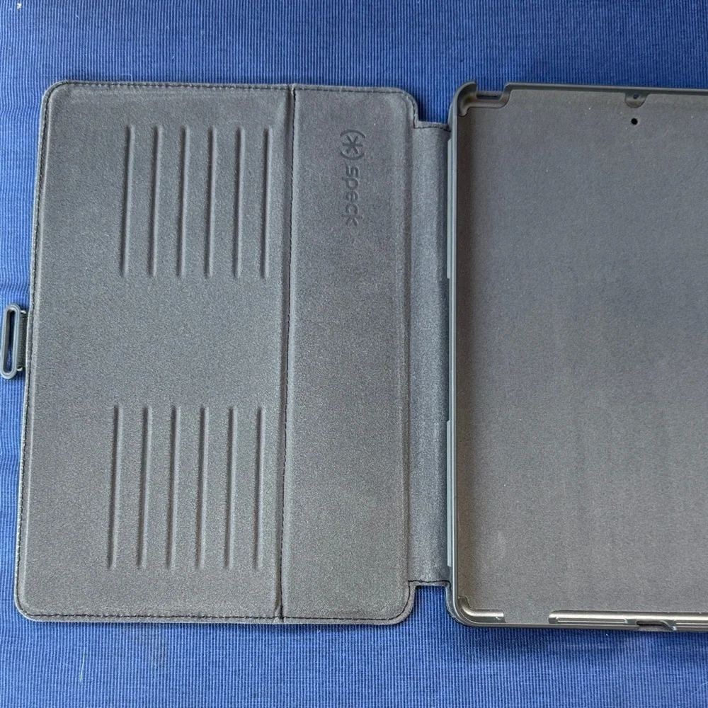 Speck Charcoal Black Tablet Cover